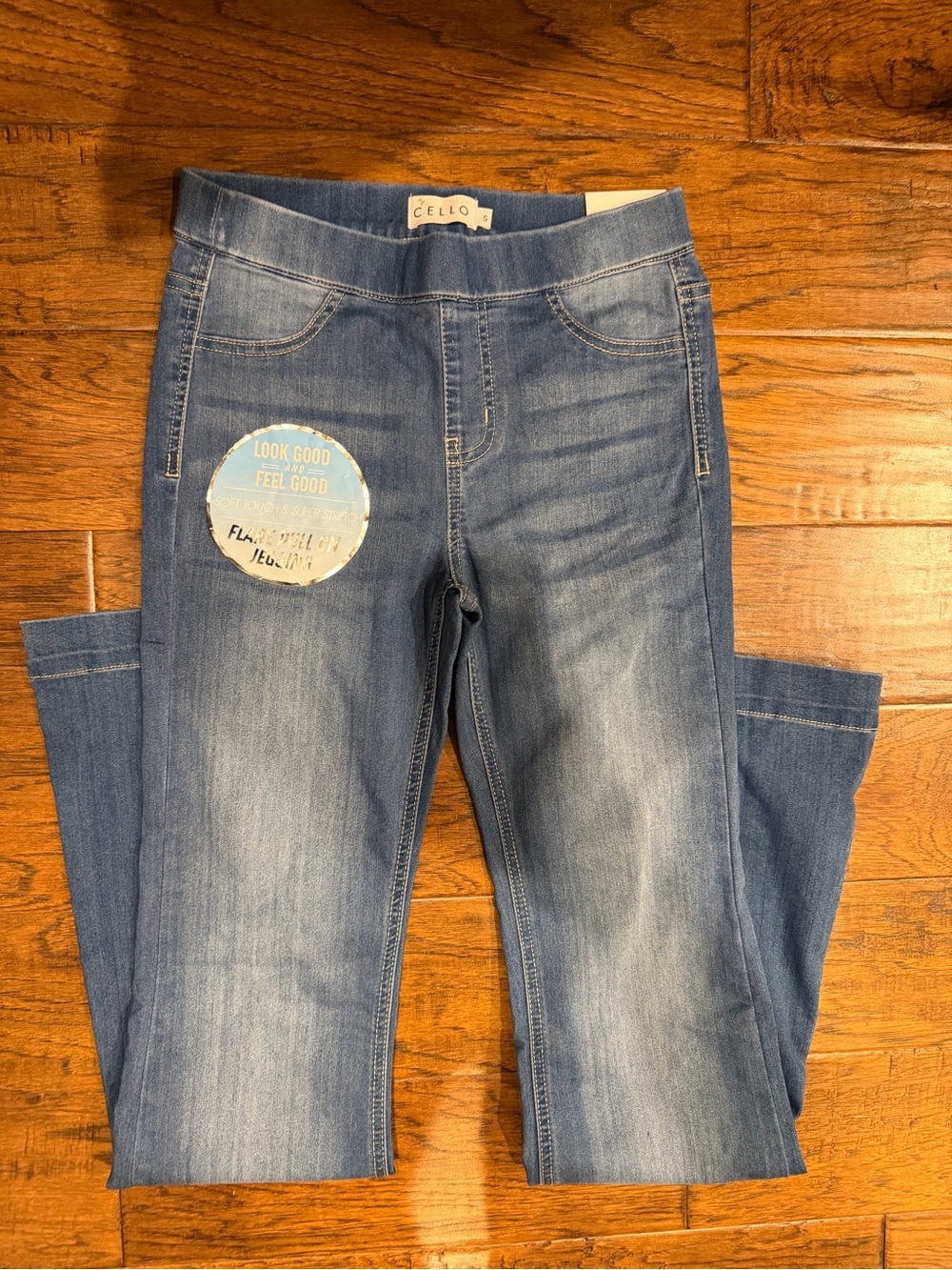 Cello Women's Light Wash Blue Pull-On Jeggings